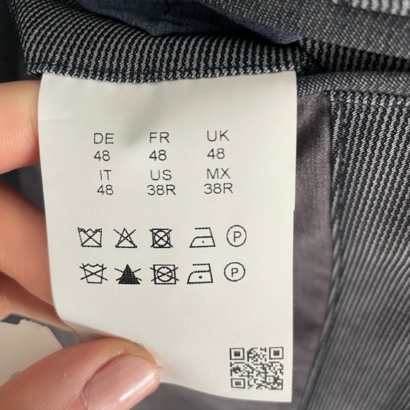 Hugo boss blazer jacket - Picture 5 of 7